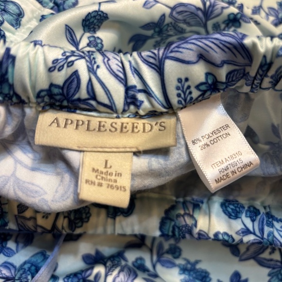 NEW Appleseed's Pajama Set Large Blue & White Floral Satin Relaxed Fit Cottage - Picture 7 of 16